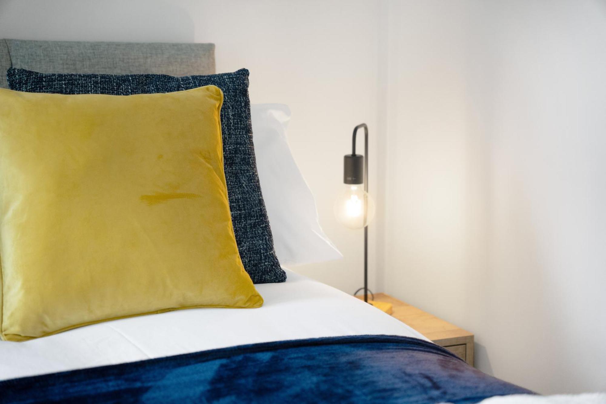 New! Charming 2-bed In Nevis Walk, Sleeps 4!