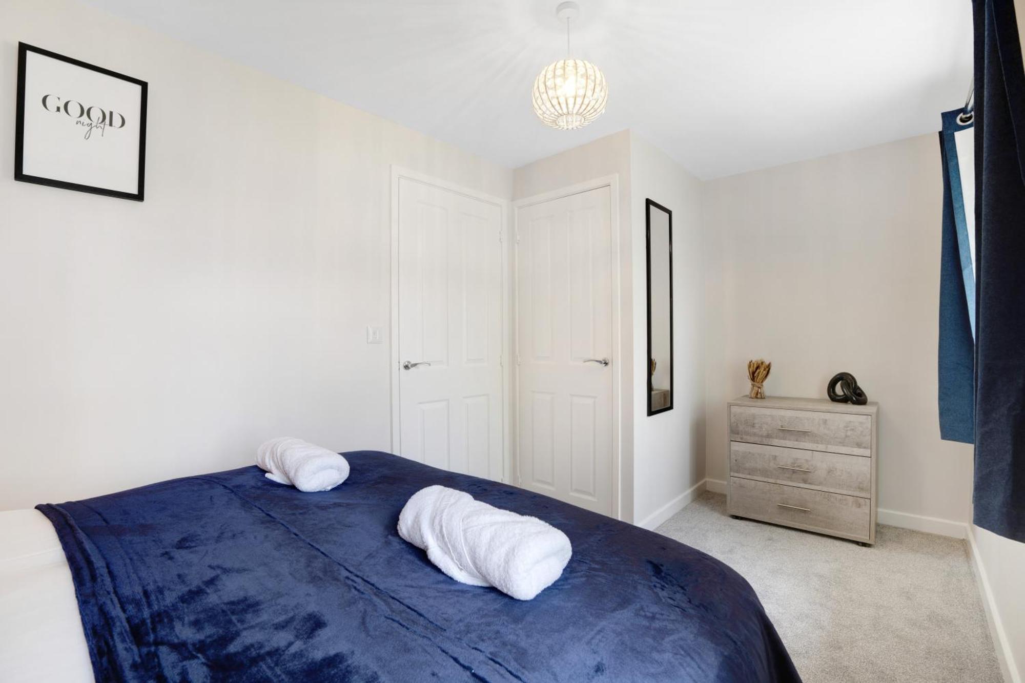 Holiday home New! Charming 2-bed In Nevis Walk, Sleeps 4!