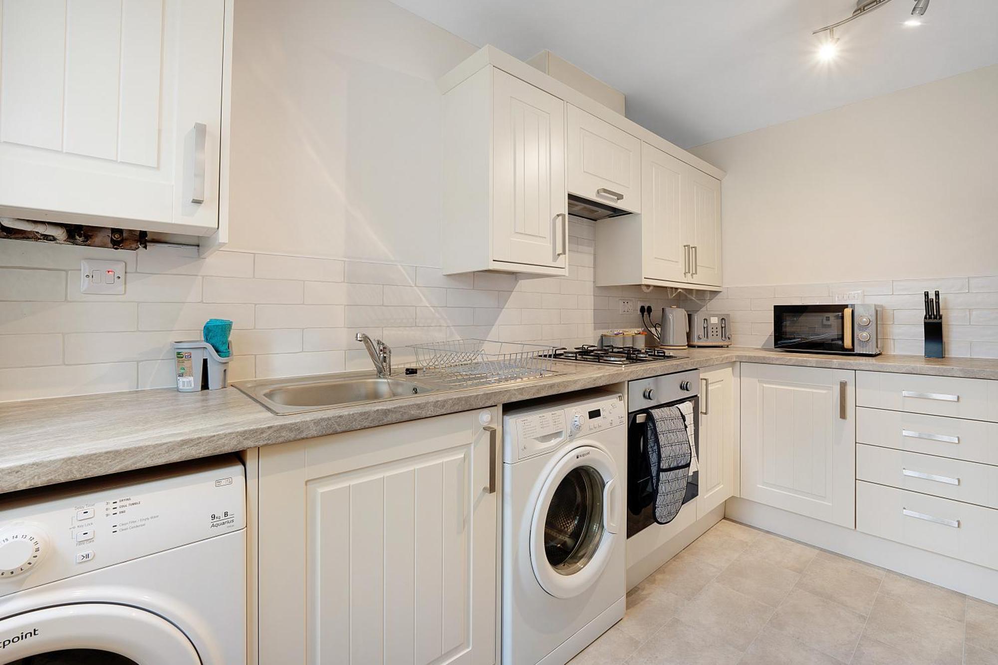 Holiday home New! Charming 2-bed In Nevis Walk, Sleeps 4! *