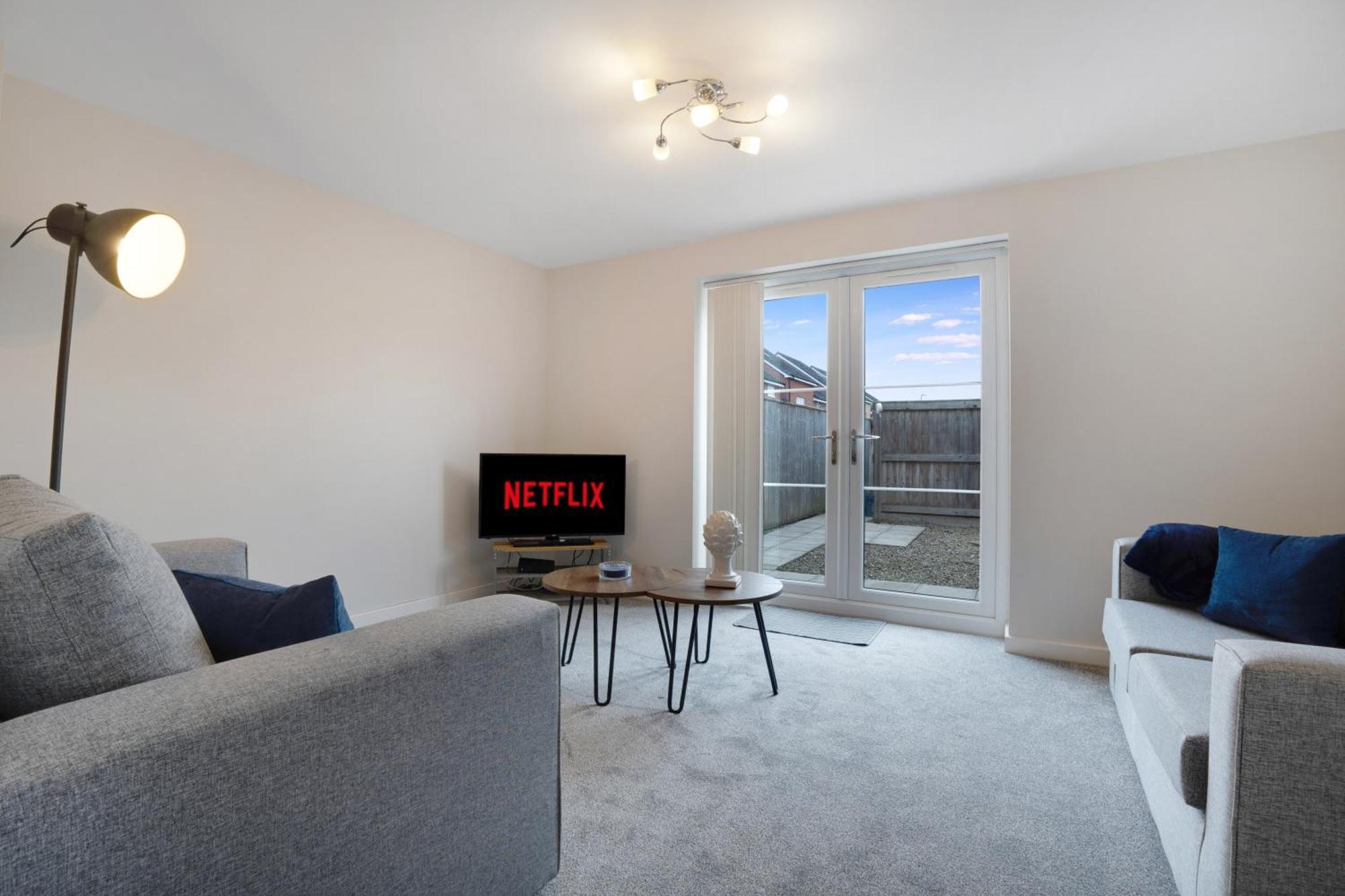 Holiday home New! Charming 2-bed In Nevis Walk, Sleeps 4! *