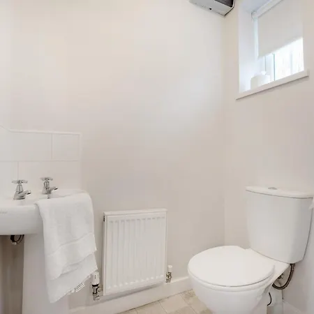 New! Charming 2-Bed Home In Nevis Walk, Sleeps 4! Stockton-on-Tees Exterior photo