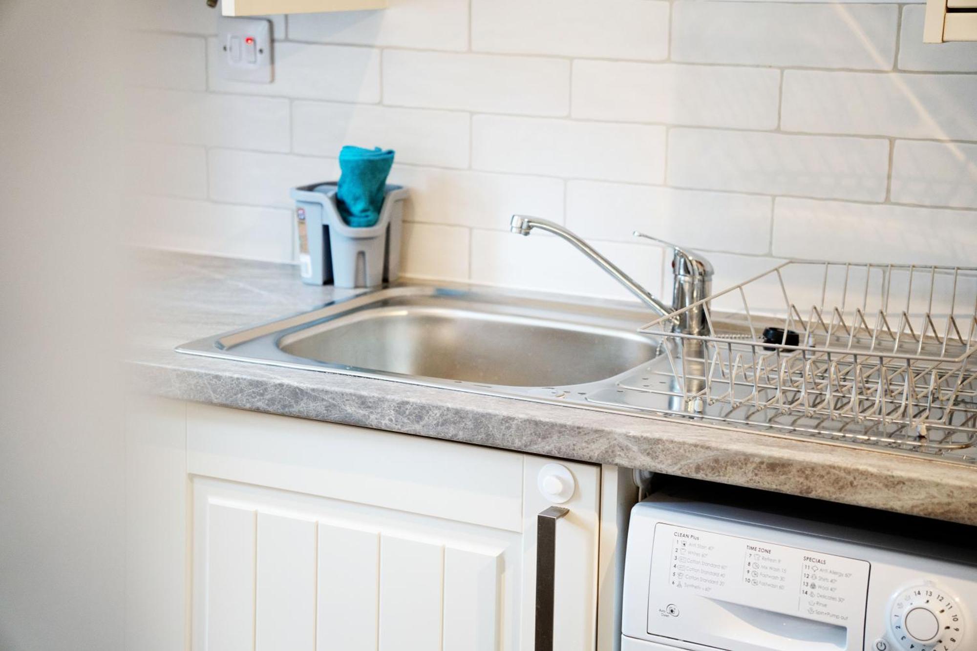 New! Charming 2-bed In Nevis Walk, Sleeps 4! Vakantiehuis *